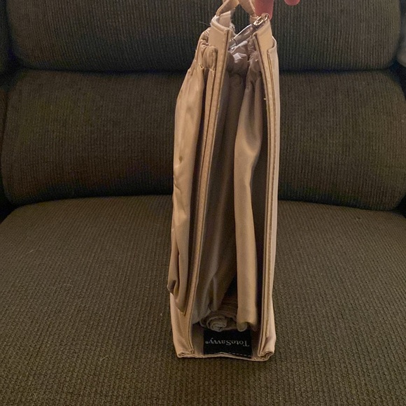 Tote Savvy organizer in color Almond - Picture 4 of 4